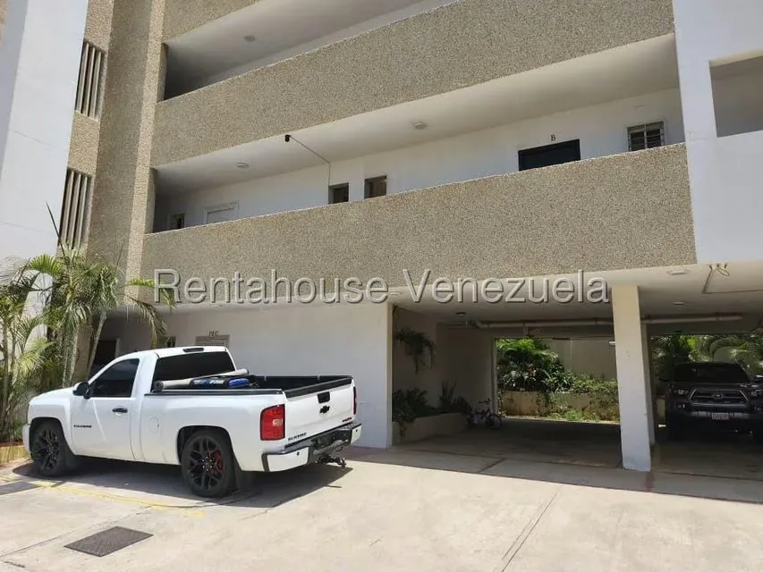 Apartamento (1 Nivel) en Venta en Circunvalacion Dos, Zulia - 2