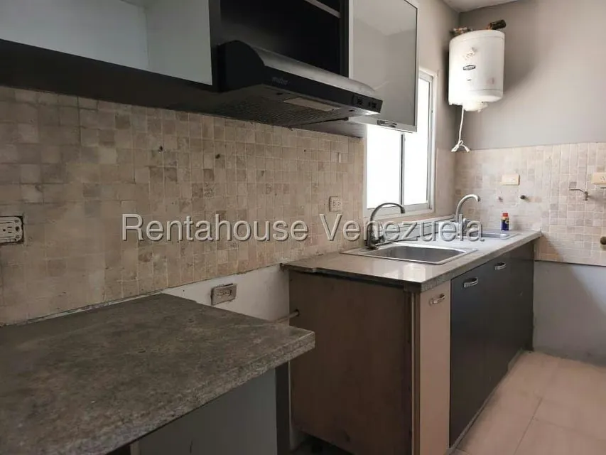 Apartamento (1 Nivel) en Venta en Circunvalacion Dos, Zulia - 9