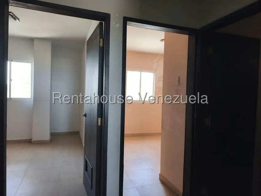 Apartamento (1 Nivel) en Venta en Circunvalacion Dos, Zulia - 10