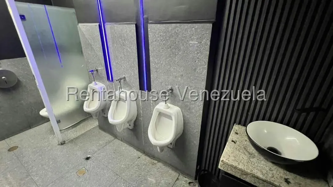 Negocios y Empresas (Entretenimiento) en Venta en El Rosal, Distrito Metropolitano - 9