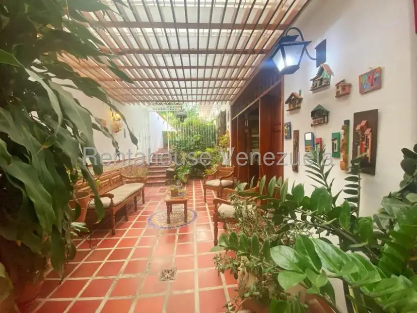 Casa (Multipes Niveles) en Venta en Los Palos Grandes, Distrito Metropolitano
