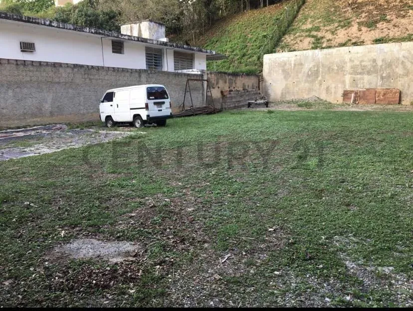 Terreno ideal para construir la casa de tus sueños