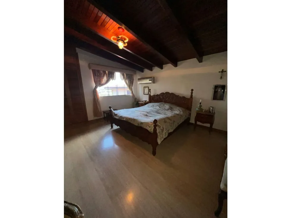SE VENDE CASA EN LA TRINIDAD COLINAS DE SOROCAIMA - 17