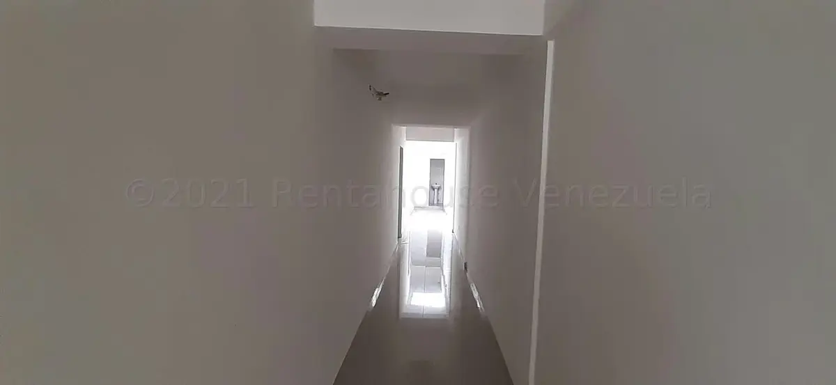 Edificio en Venta en Centro, Lara - 23