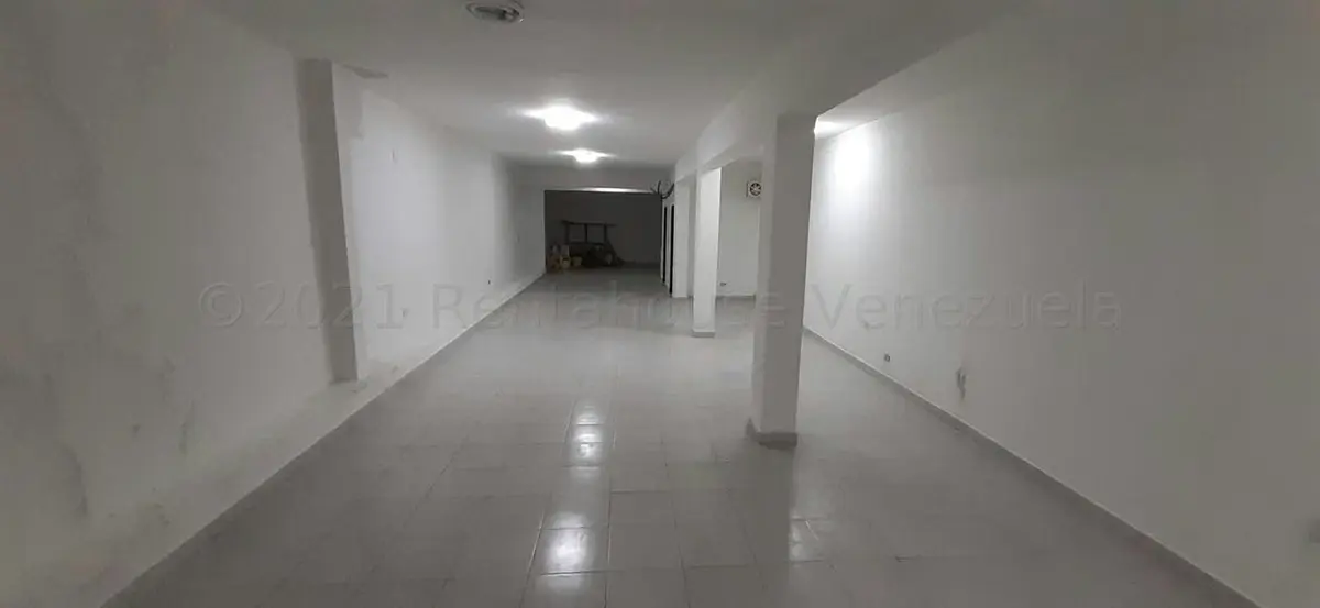 Edificio en Venta en Centro, Lara - 3