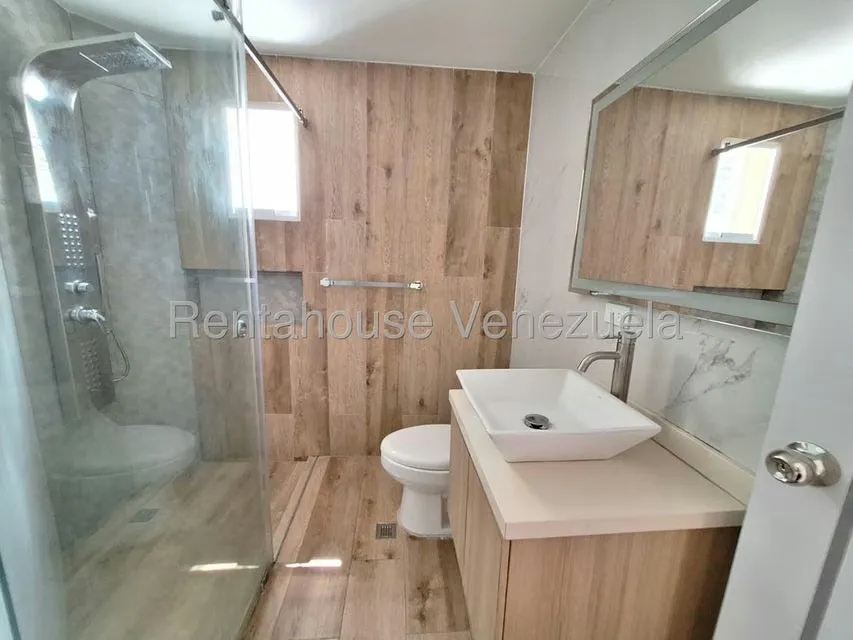 Casa (Duplex) en Venta en El Bosque, Carabobo - 26