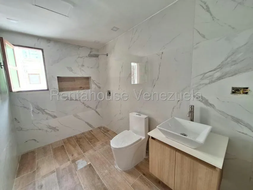 Casa (Duplex) en Venta en El Bosque, Carabobo - 33