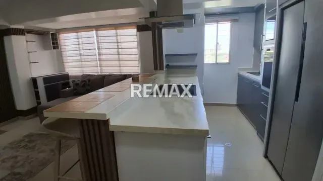 APARTAMENTO EN VENTA ACTUALIZADO Y AMOBLADO - 6