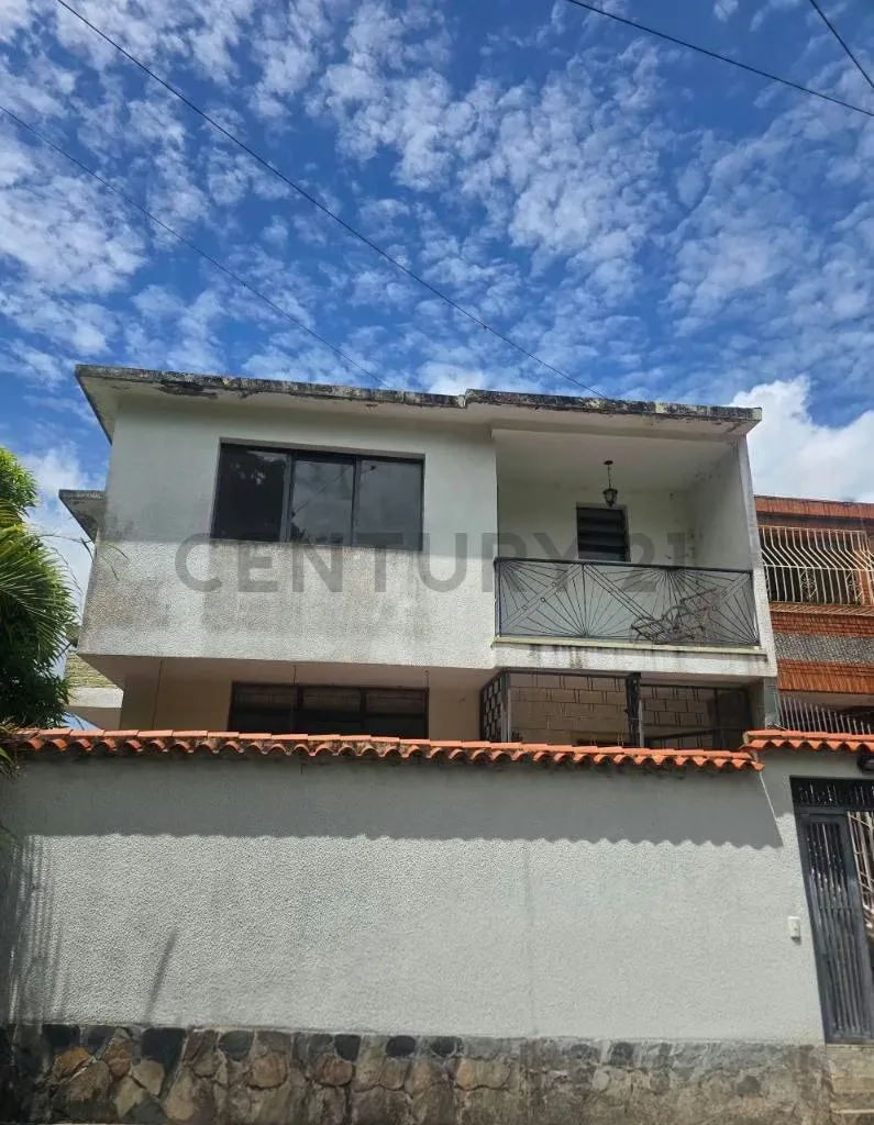 En venta Casa para Remodelar en Urb. Horizonte | El Marqués
