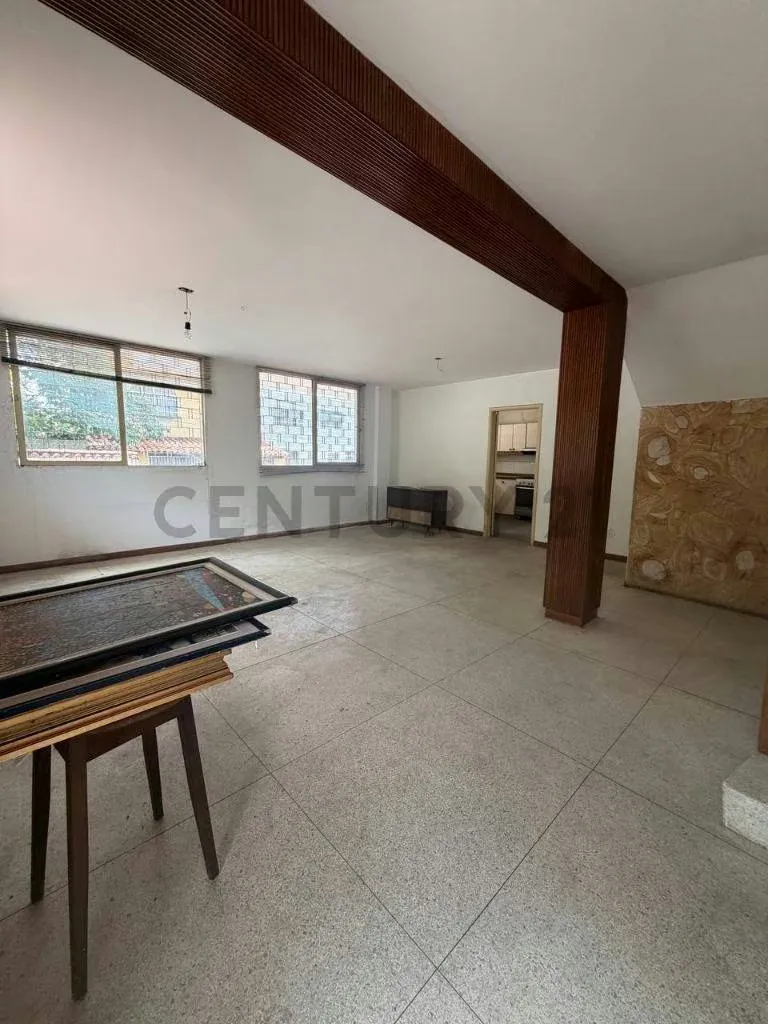 En venta Casa para Remodelar en Urb. Horizonte | El Marqués - 3