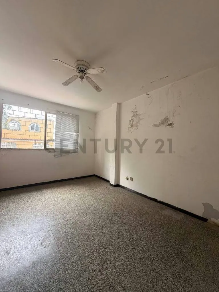 En venta Casa para Remodelar en Urb. Horizonte | El Marqués - 6