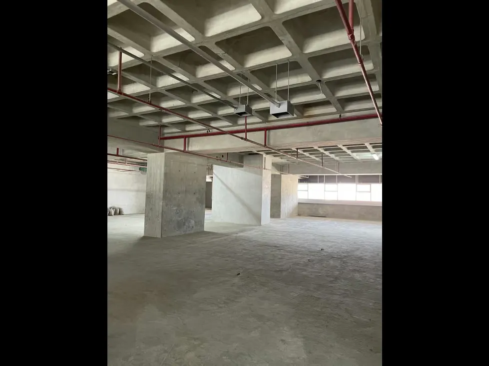 OFICINAS EN VENTA DESDE 130 M2 - URB. LAS MERCEDES - 11