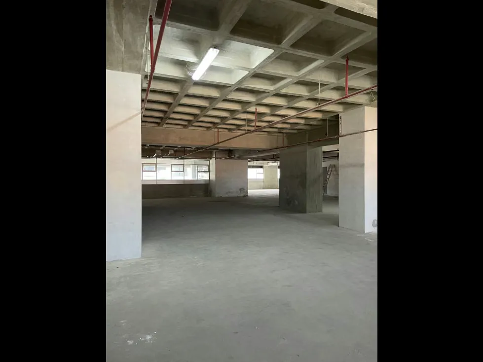 OFICINAS EN VENTA DESDE 130 M2 - URB. LAS MERCEDES - 13