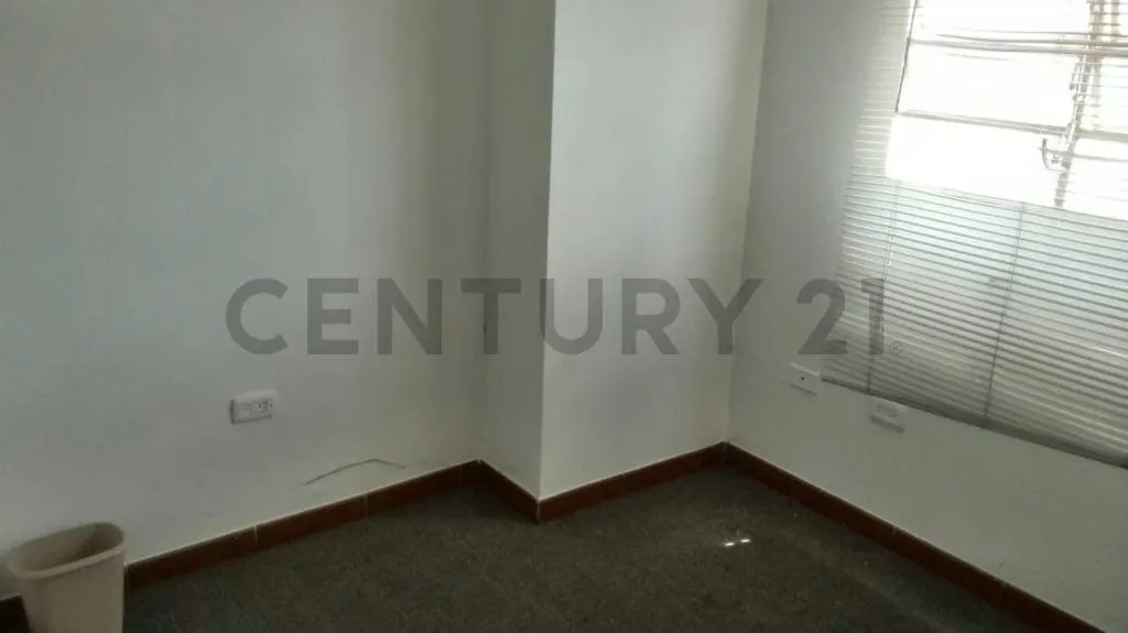 Casa en alquiler, en Los Caobos, en la Prolongación de la Calle Los Manolos AH - 6