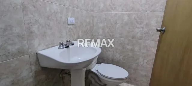VENDO EDIFICIO DE OFICINAS EN BARQUISIMETO - 15