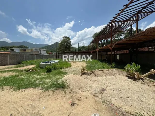 DISPONIBLE TERRENO CON PROYECTO Y FINANCIAMIENTO EN CHORONÍ - 5