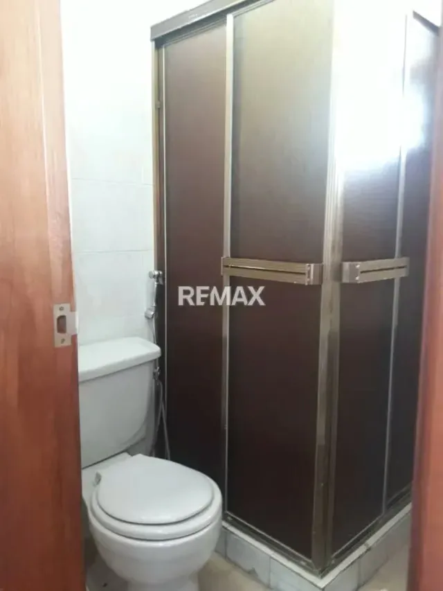 En Alquiler Amplia Habitación Amoblada (Piso 2) Ubicada en la Av. 19 de Abril (diagonal al Circulo Militar) - 4