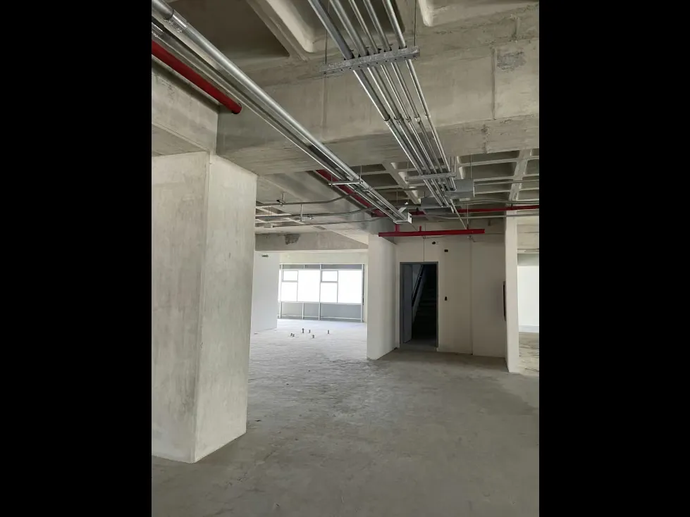 OFICINAS EN ALQUILER DESDE 130 M2 - URB. LAS MERCEDES - 11