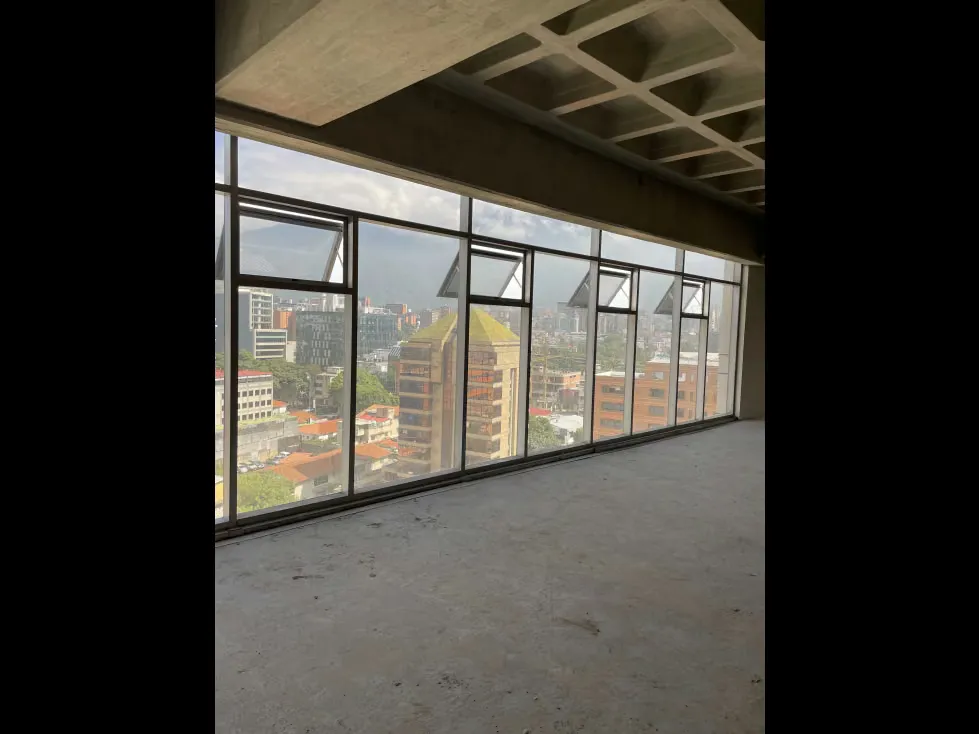 OFICINAS EN ALQUILER DESDE 130 M2 - URB. LAS MERCEDES - 3