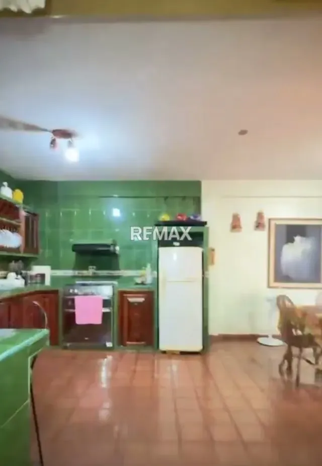 ¡EN VENTA! Casa de 2 plantas en Urb. El Country La combinación perfecta de espacio, comodidad y ubicación exclusiva. - 3