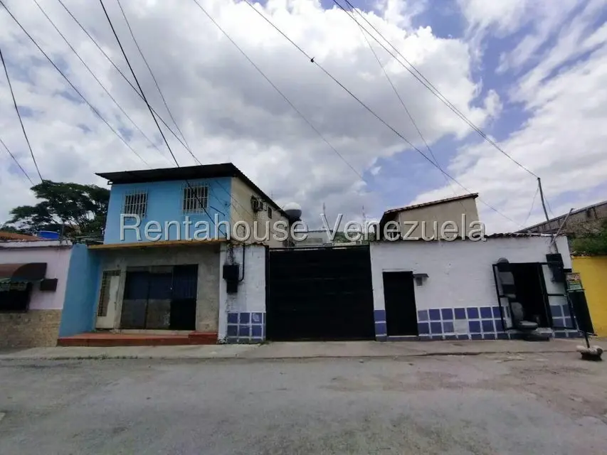 Terreno (Residencial) en Venta en Zona Centro, Aragua - 68
