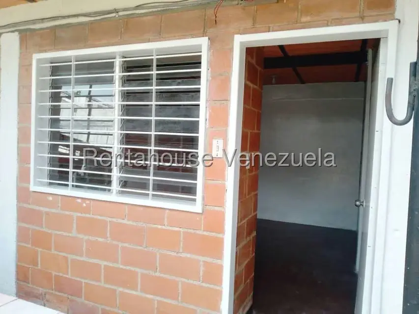 Terreno (Residencial) en Venta en Zona Centro, Aragua - 74