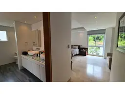 View 18