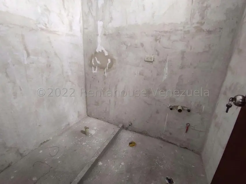 Comercial (Local Comercial) en Venta en Centro, Aragua - 81