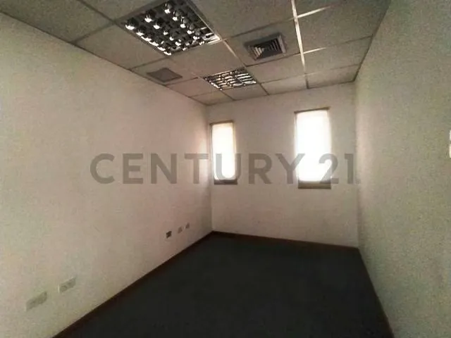 C21 Alquila Moderna Oficina en Torre Financiera BOD 5 de Julio - 8