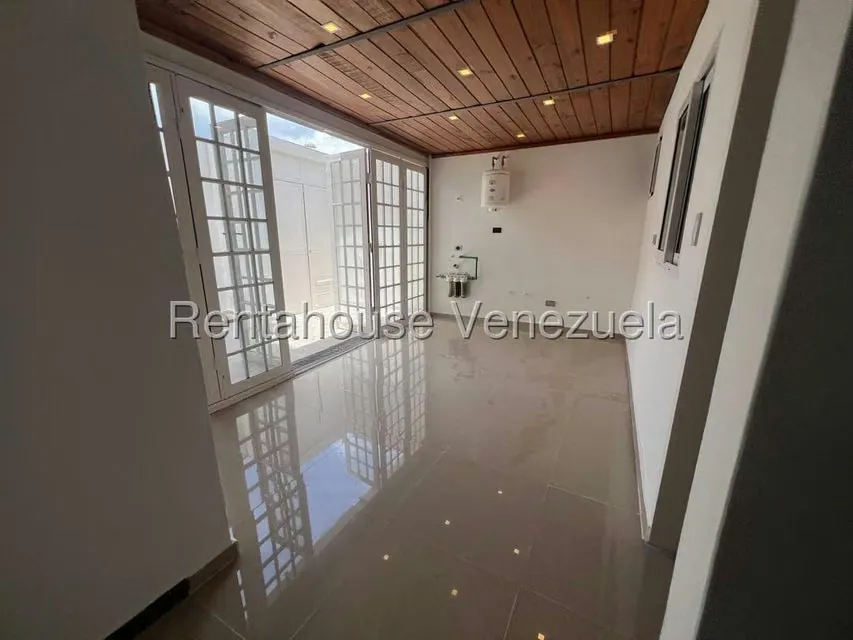 Apartamento (1 Nivel) en Venta en Miravila, Distrito Metropolitano - 6