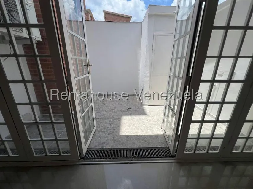 Apartamento (1 Nivel) en Venta en Miravila, Distrito Metropolitano - 9