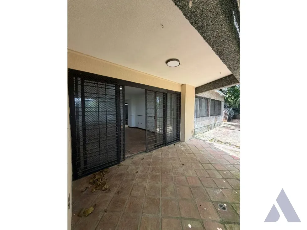 Vendo apartamento para remodelar 200m2 La Unión 3274 - 8