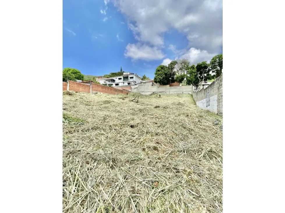 Se vende terreno 1100 m2 Prados del Este - 3