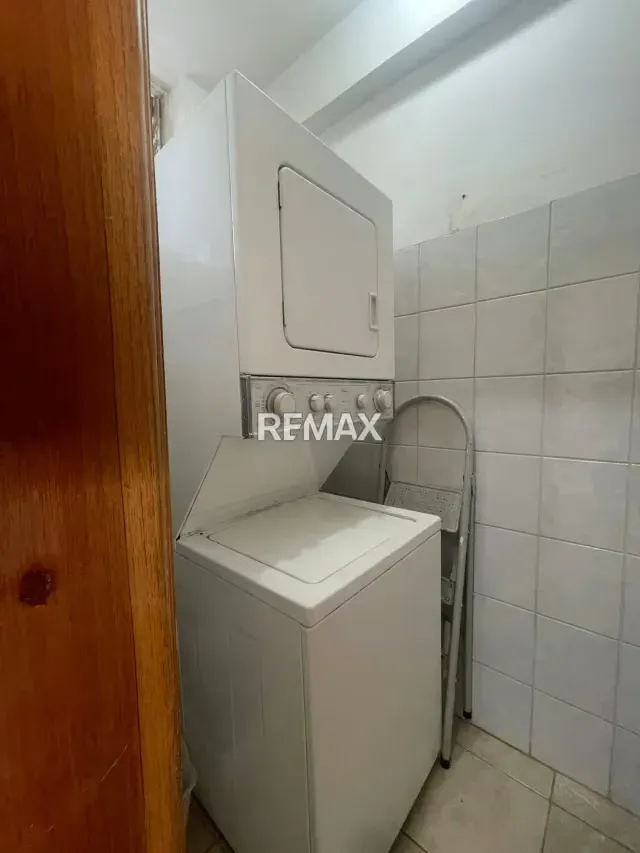 Cómodo apartamento en alquiler en Edificio Bahía de Pampatar frente al mar. - 17