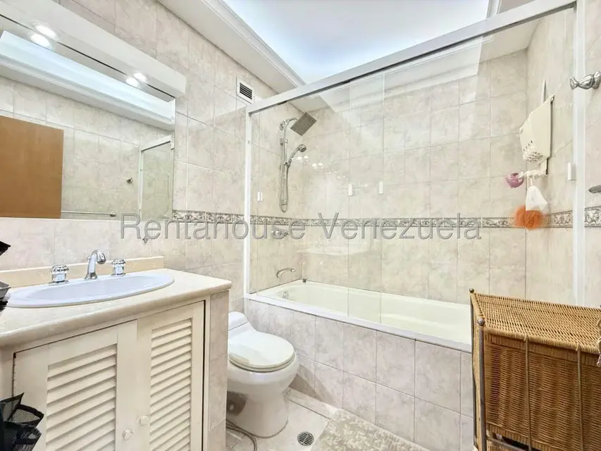 Apartamento (Duplex) en Venta en El Hatillo, Distrito Metropolitano - 14