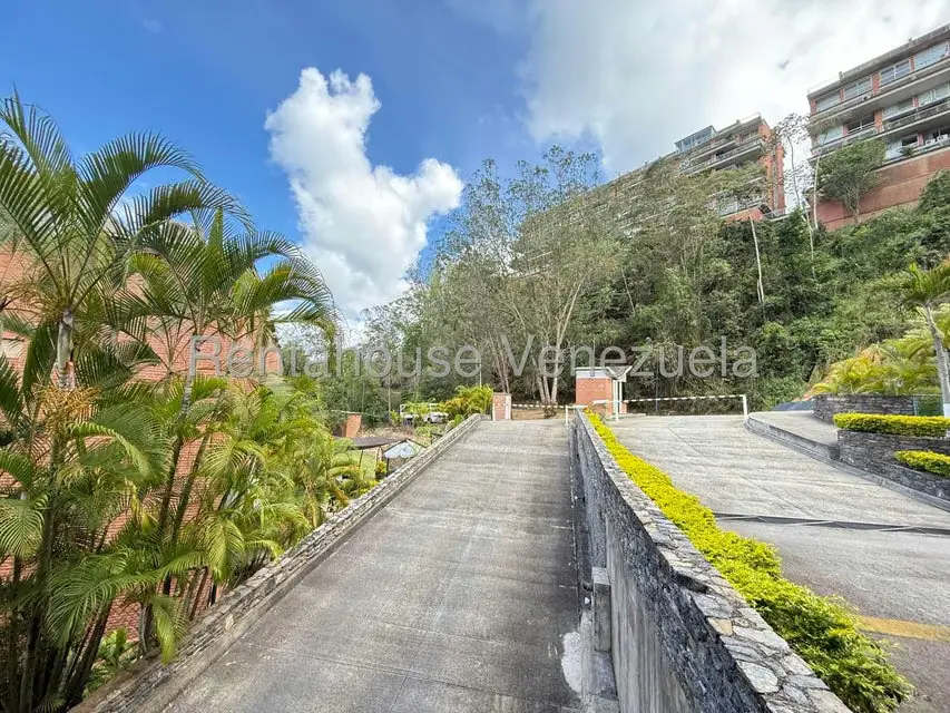 Apartamento (Duplex) en Venta en El Hatillo, Distrito Metropolitano - 34