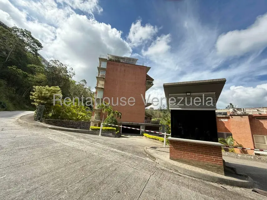 Apartamento (Duplex) en Venta en El Hatillo, Distrito Metropolitano - 35