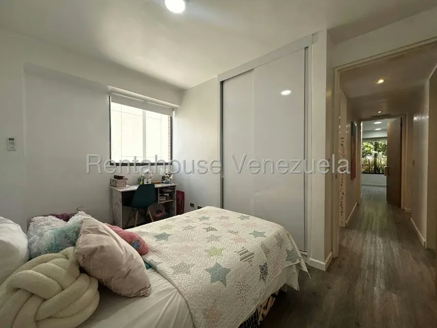 Apartamento (1 Nivel) en Venta en Montecristo, Distrito Metropolitano - 35