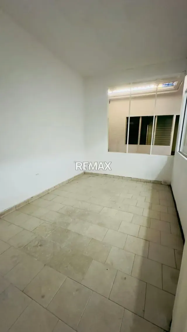 Local. Venta. Barrio Obrero - 7