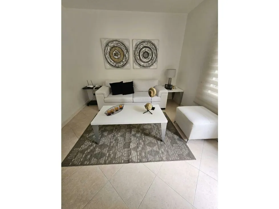 Alquilo apartamento tipo ejecutivo 56m2 El Rosal 8608 - 12