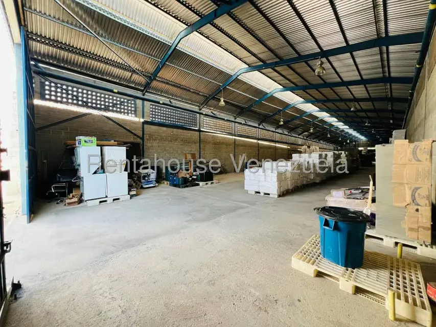 Local Comercial en Venta en Zona Industrial 3, Lara - 12