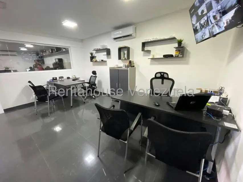 Local Comercial en Venta en Zona Industrial 3, Lara - 22