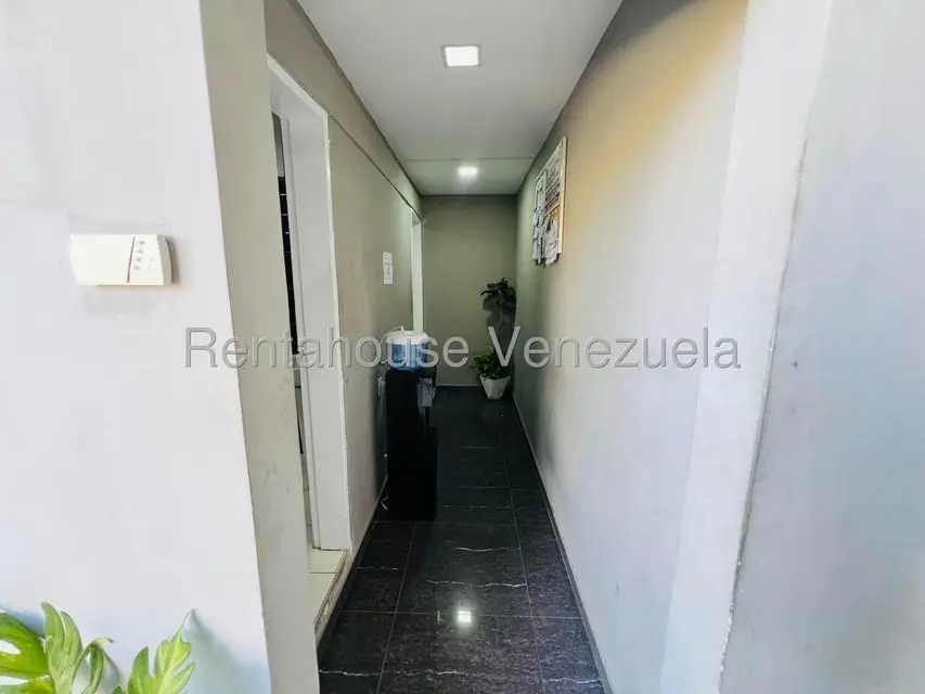 Local Comercial en Venta en Zona Industrial 3, Lara - 23