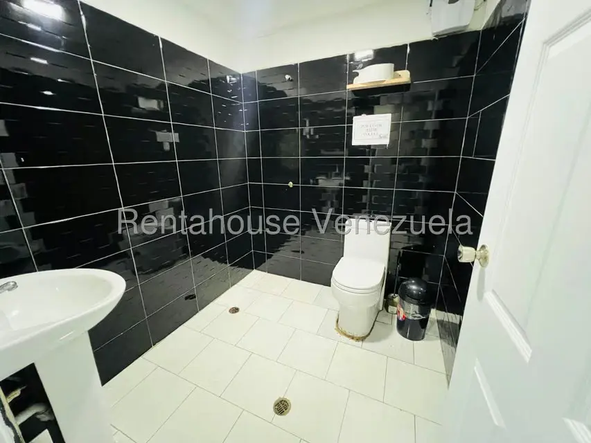Local Comercial en Venta en Zona Industrial 3, Lara - 27