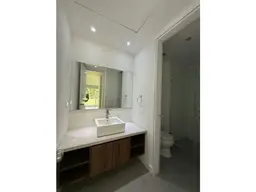 Vista 16