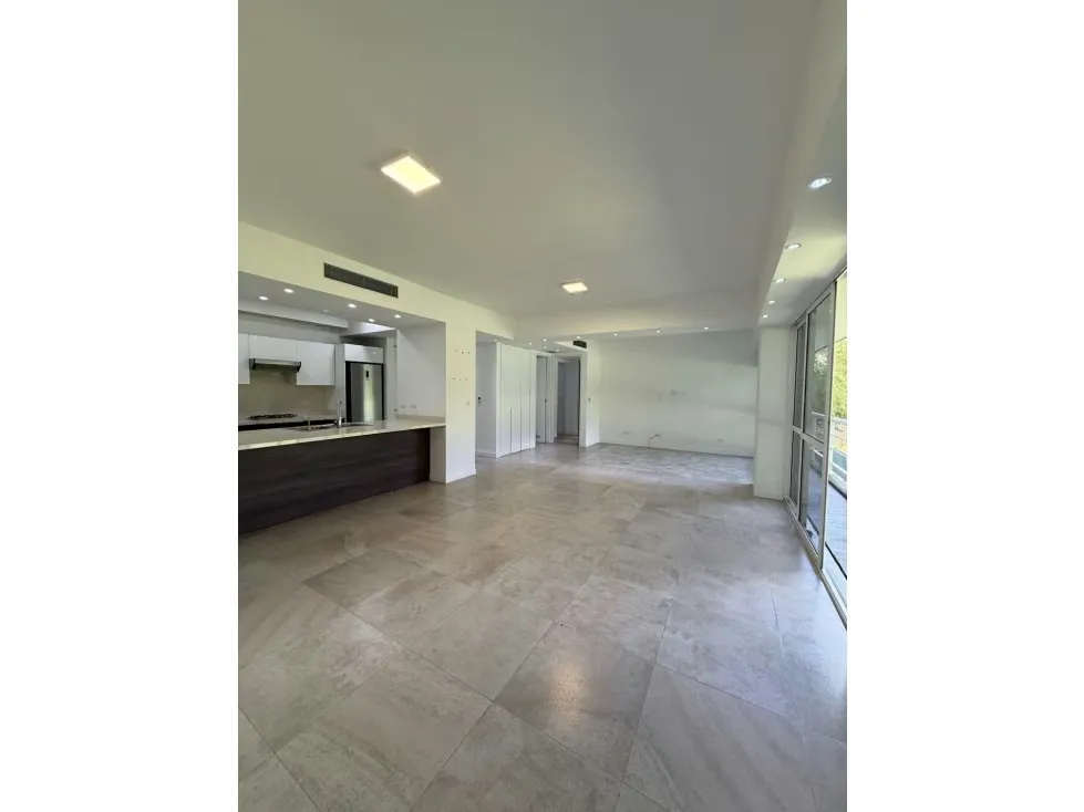 Vendo apartamento 100m2 Los Naranjos de Las Mercedes 0102 - 7