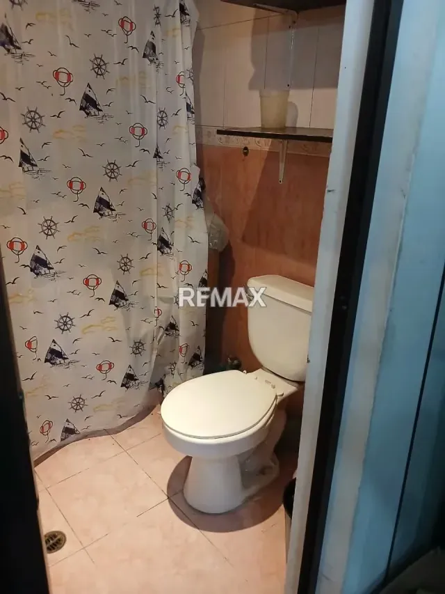 Venta de Amplio Local con Mezzanina, Centro Comercial Buenaventura, Guatire - 18