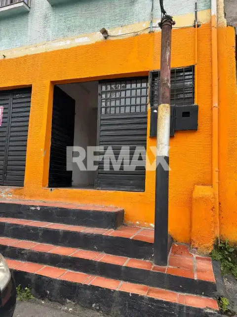 SE ALQUILA LOCAL COMERCIAL EN RIBERAS DEL TORBES