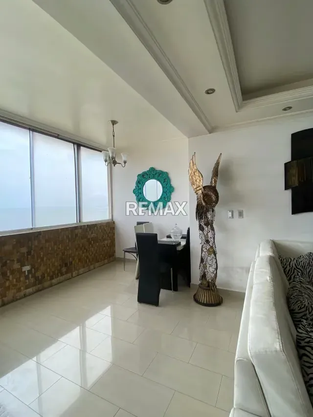 En Venta Pent House de Lujo con Terraza y Vista al Mar | Playa Mansa, Lechería - 17