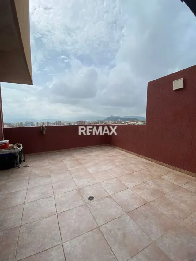 En Venta Pent House de Lujo con Terraza y Vista al Mar | Playa Mansa, Lechería - 18